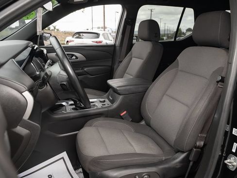 Used 2023 Chevrolet Traverse LT FWD image 19