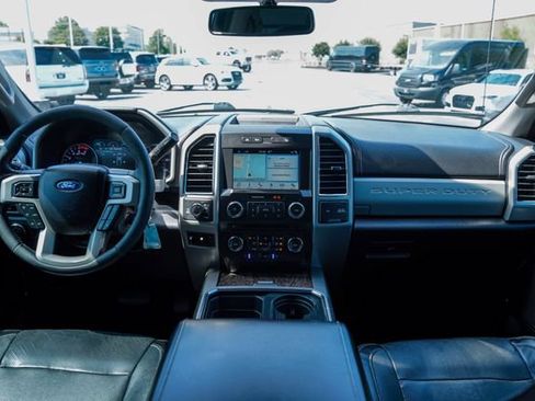 Used 2018 Ford F250 Lariat w/ Lariat Value Package AWD/4WD image 13