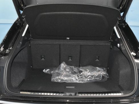 New 2026 Audi Q3 quattro 2.0T AWD/4WD image 25
