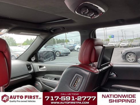 Used 2018 Dodge Durango SRT w/ SRT Interior Appearance Group AWD/4WD image 15