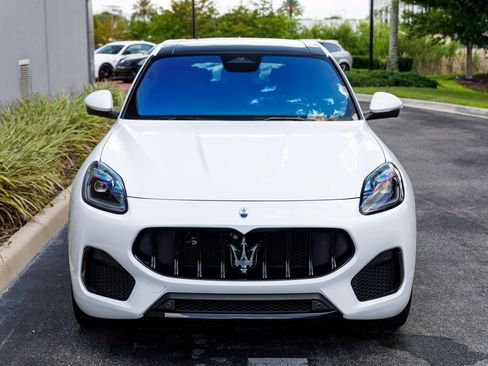 Certified 2023 Maserati Grecale Modena AWD/4WD image 8