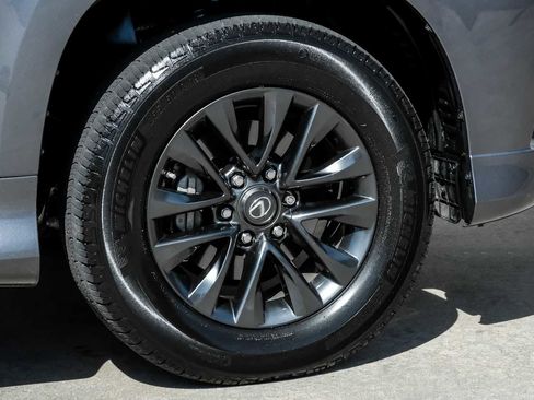 Used 2022 Lexus GX 460 Premium w/ Premium Package image 56