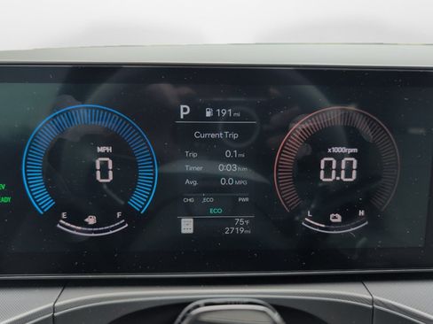 Certified 2026 Hyundai Santa Fe SEL FWD image 11