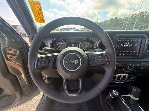 Used 2023 Jeep Wrangler Sport S AWD/4WD image 14