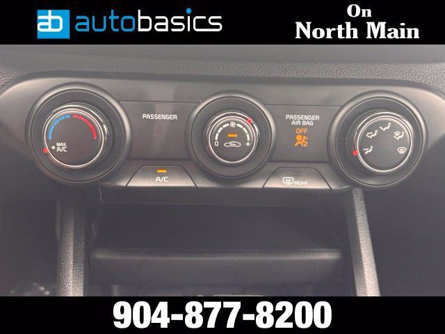 Used 2020 Kia Forte LXS FWD image 33