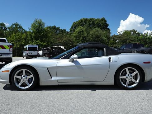 Used 2006 Chevrolet Corvette Convertible w/ Preferred Equipment Group RWD image 5