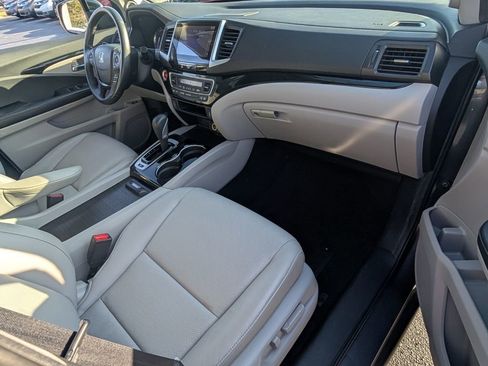 Used 2019 Honda Ridgeline RTL-E image 19