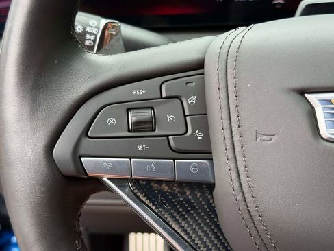 Used 2025 Cadillac CT5 V RWD image 33