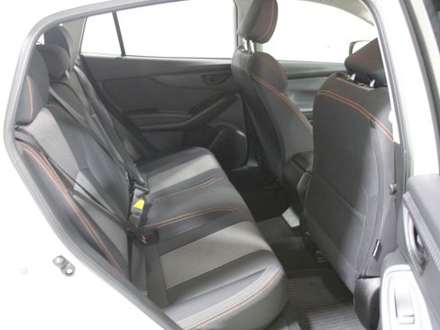 Used 2021 Subaru Crosstrek 2.0i Premium image 23