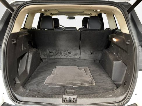 Used 2019 Ford Escape SEL image 25