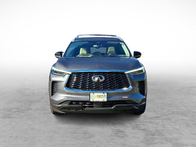 Used 2023 INFINITI QX60 Luxe w/ Vision Package AWD/4WD image 2