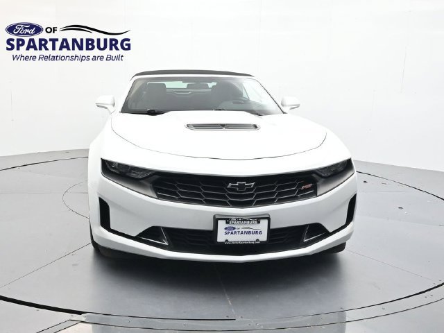 Used 2023 Chevrolet Camaro LT RWD image 2