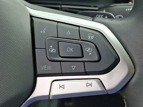 Used 2024 Volkswagen Atlas SE AWD/4WD image 22