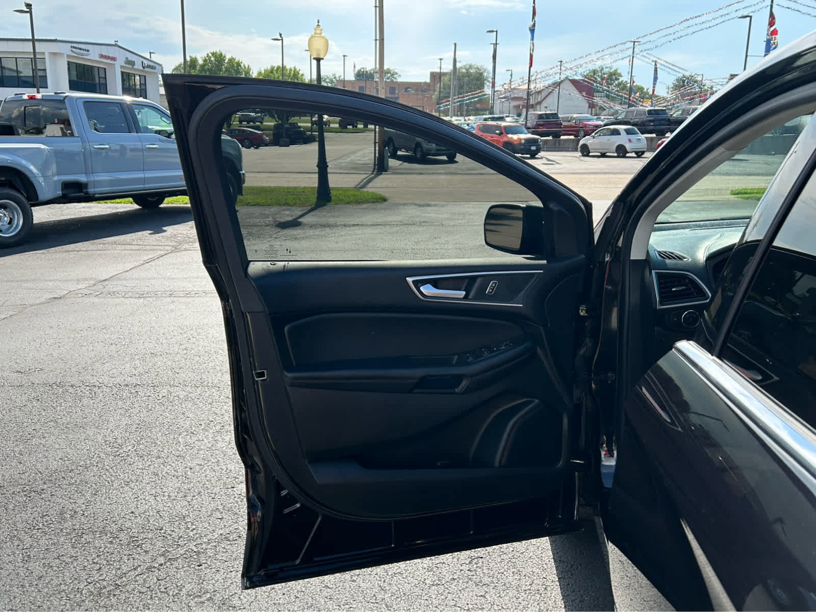 Used 2024 Ford Edge SEL w/ Convenience Package AWD/4WD image 19