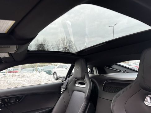 Used 2018 Jaguar F-TYPE R image 23