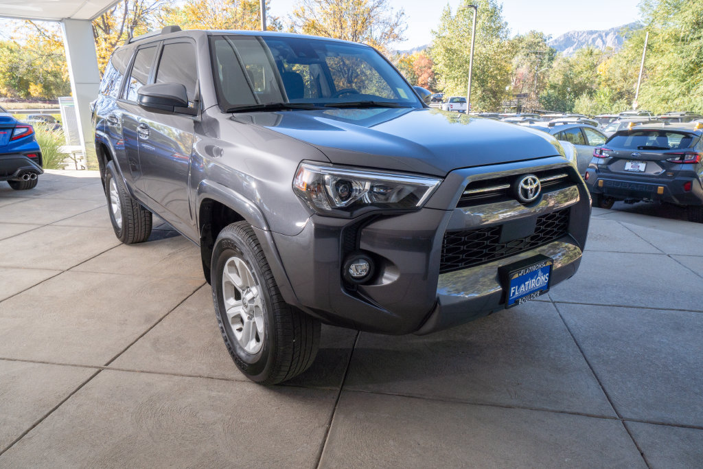 Used 2023 Toyota 4Runner SR5 AWD/4WD image 2