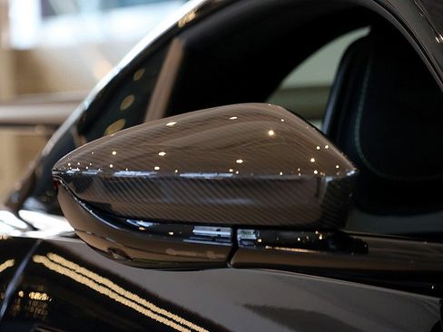 Used 2023 Aston Martin V12 Vantage RWD image 52