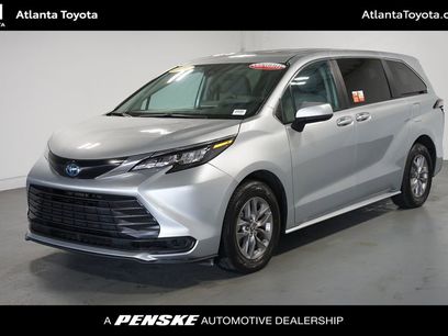Certified 2024 Toyota Sienna LE