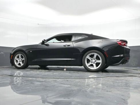 Used 2019 Chevrolet Camaro LT w/ Technology Package image 47