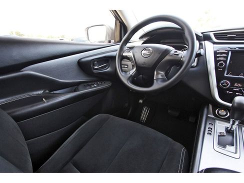 Used 2020 Nissan Murano S FWD image 11