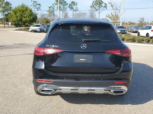 Used 2024 Mercedes-Benz GLC 300 w/ Winter Package image 6