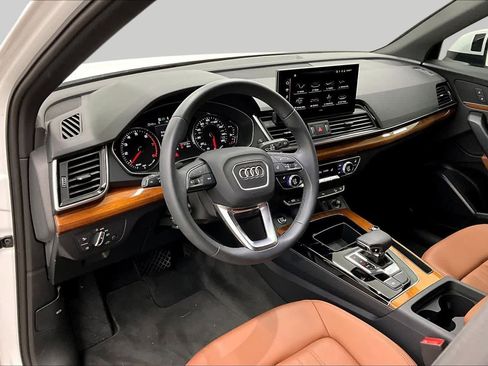 Used 2024 Audi Q5 2.0T Premium AWD/4WD image 17