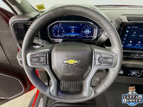 Used 2024 Chevrolet Silverado 1500 LT AWD/4WD image 4