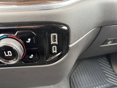 Used 2024 Chevrolet Silverado 1500 LT image 21