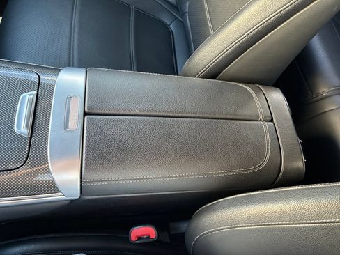 Used 2024 Mercedes-Benz GLC 300 4MATIC image 47