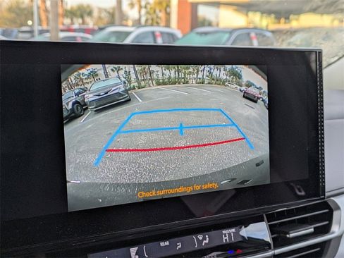 New 2026 Toyota Sienna XLE image 24