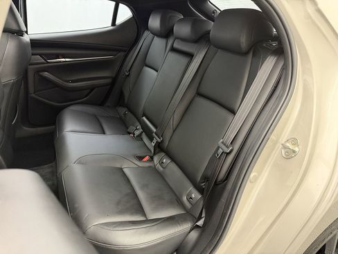Used 2022 MAZDA MAZDA3 s image 22