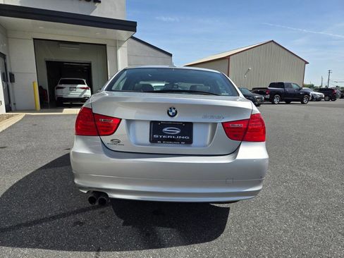 Used 2011 BMW 328i xDrive Sedan image 4
