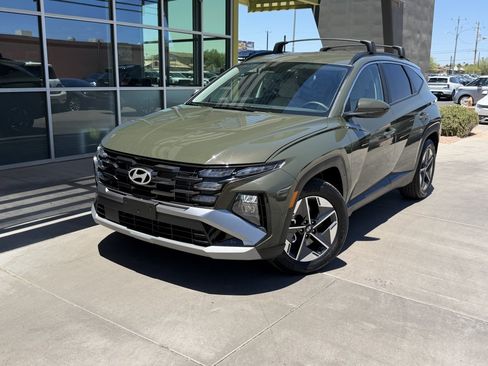 Used 2026 Hyundai Tucson SEL FWD image 2