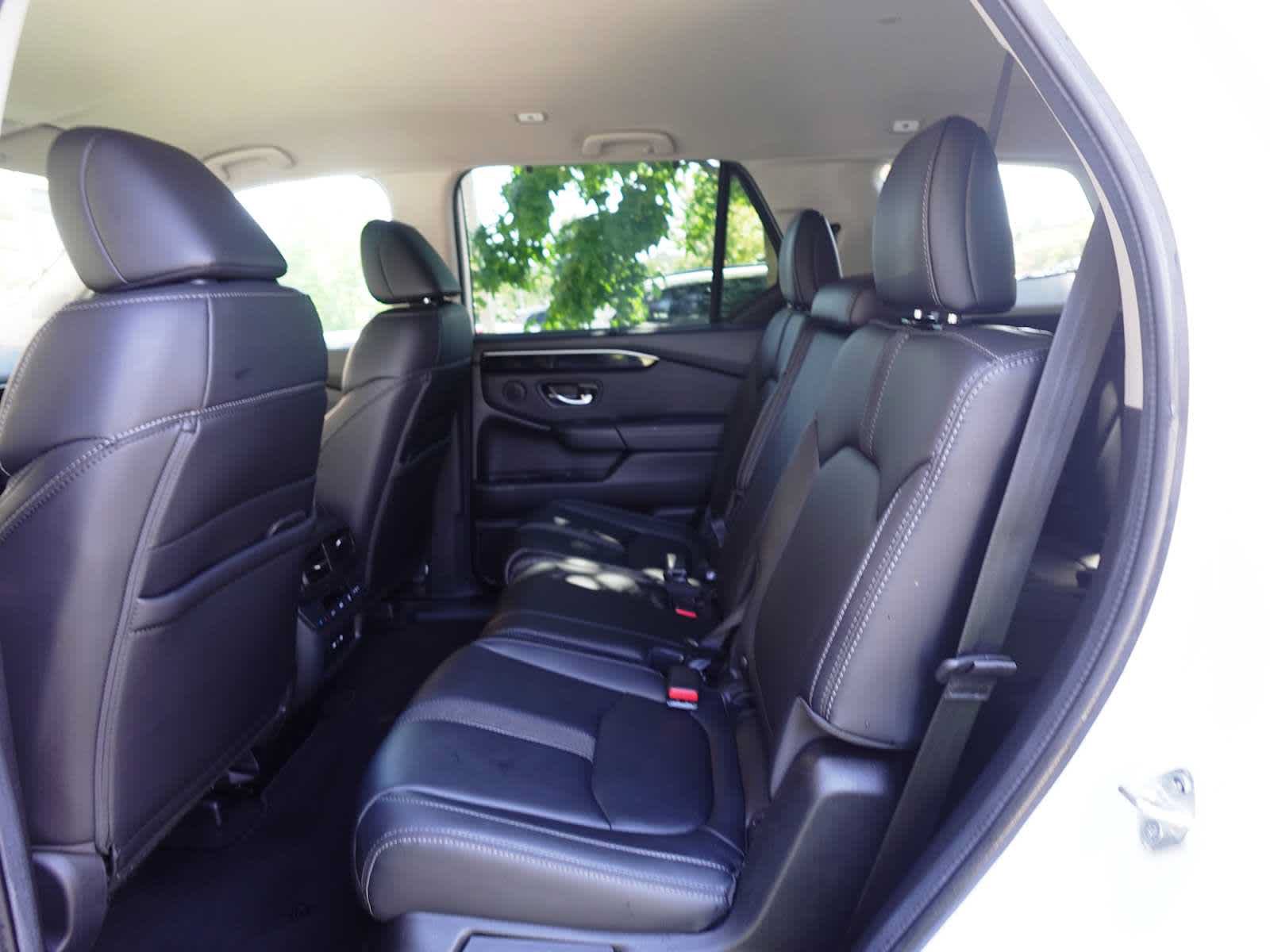 Certified 2024 Honda Pilot EX-L image 25