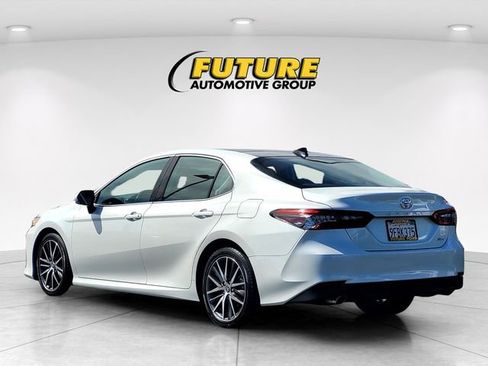 Used 2023 Toyota Camry XLE FWD image 6