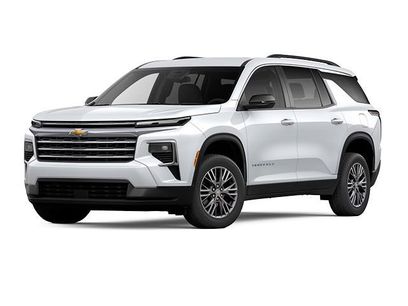 Used 2025 Chevrolet Traverse LT