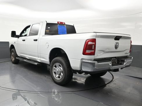 Used 2024 RAM 2500 Tradesman w/ Chrome Appearance Group AWD/4WD image 3