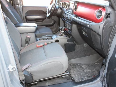 Used 2021 Jeep Wrangler Unlimited Rubicon w/ Cold Weather Group image 15