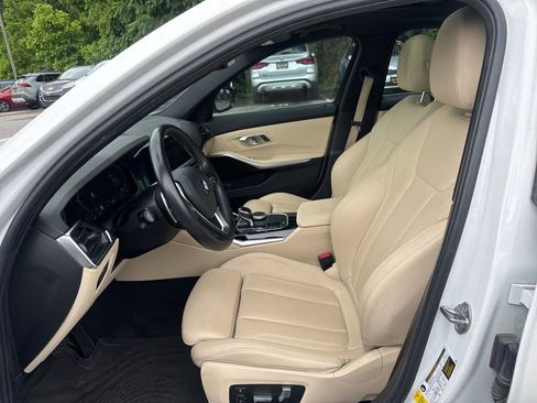 Used 2019 BMW 330i Sedan w/ Convenience Package RWD image 18