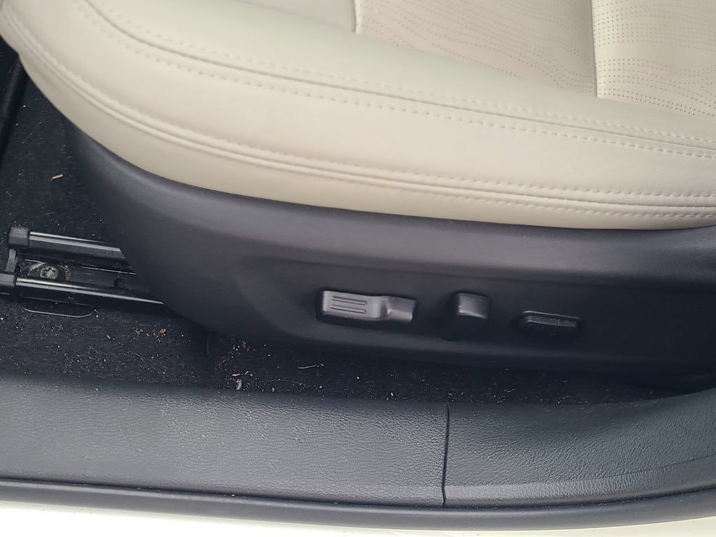 Certified 2020 Nissan Altima 2.5 Platinum FWD image 25