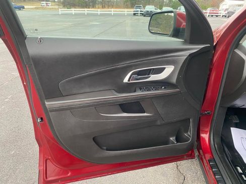 Used 2010 Chevrolet Equinox LT image 12