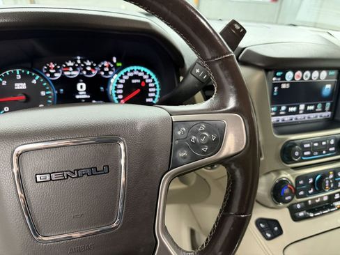 Used 2018 GMC Yukon XL Denali w/ Denali Ultimate Package image 14