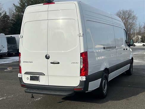 New 2025 Mercedes-Benz Sprinter 2500 image 4