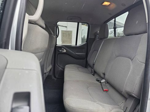 Used 2019 Nissan Frontier SV AWD/4WD image 15