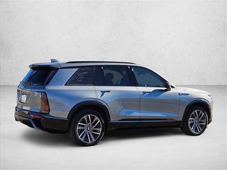 New 2026 Cadillac Vistiq Sport video 2