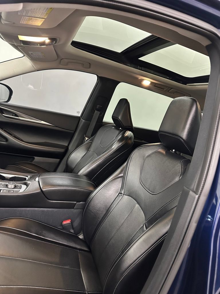 Used 2024 INFINITI QX60 Luxe AWD/4WD image 12
