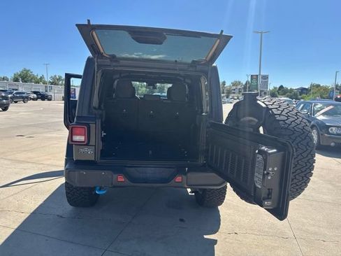 Used 2024 Jeep Wrangler Unlimited AWD/4WD image 17