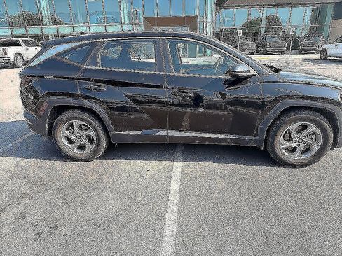 Used 2022 Hyundai Tucson SE FWD image 4