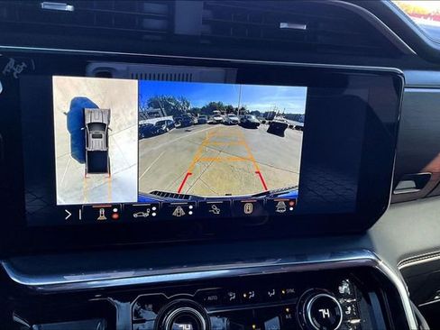 Used 2025 GMC Sierra 2500 Denali Ultimate image 14