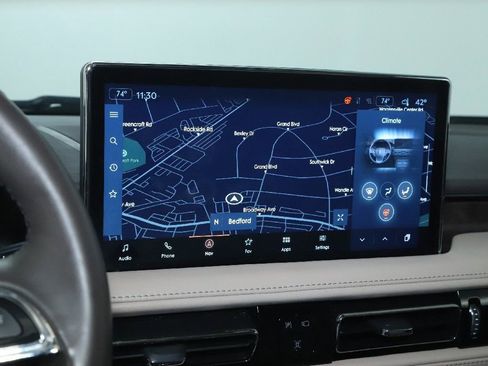 Certified 2022 Lincoln Nautilus Reserve image 27